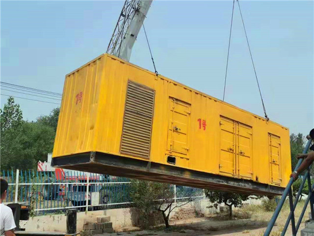 兰山300KW柴油发电机组油耗是多少？