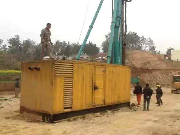 兰山如何判断水冷式机油散热器密封件是否需要更换?